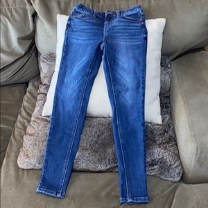 Girls size 10 adjustable waist. Brand SO.